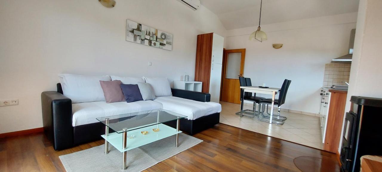 Apartments Marijana Rab Town Szoba fotó